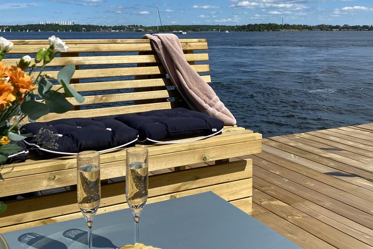 Uppdukad charkbricka på spat