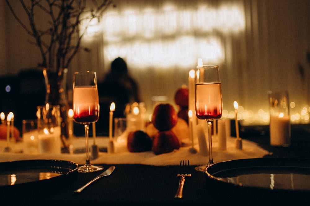 Två glas under en middag